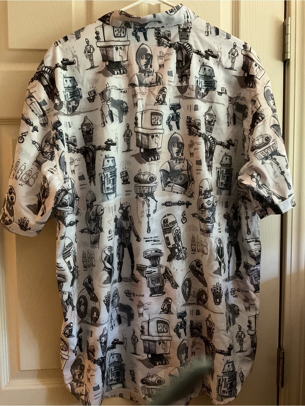Star Wars Short-Sleeve Droid Print Shirt in White and Black NWT - Picture 2 of 13